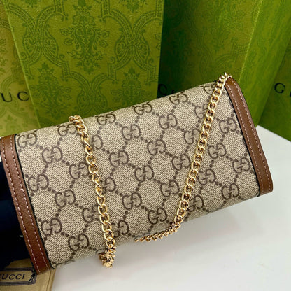 GUCCI Brown Saddle Buckle Handbag 19x10.5x3.5cm